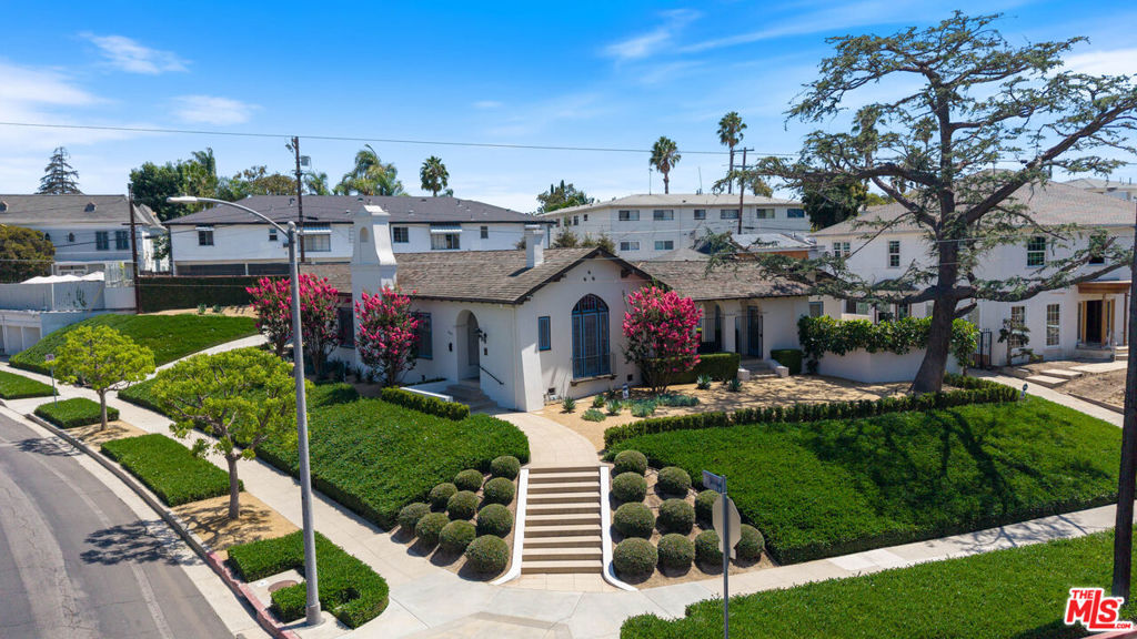 800 S Plymouth Boulevard, Los Angeles, CA 90005 — photo 1