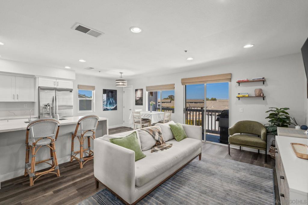 103 Mangano, Encinitas, CA 92024 — photo 1