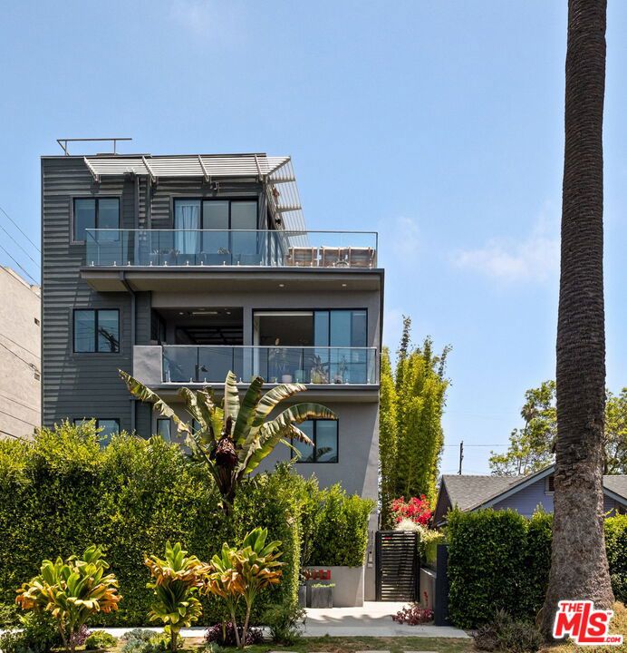 2414 Penmar Avenue, Venice, CA 90291 — photo 1