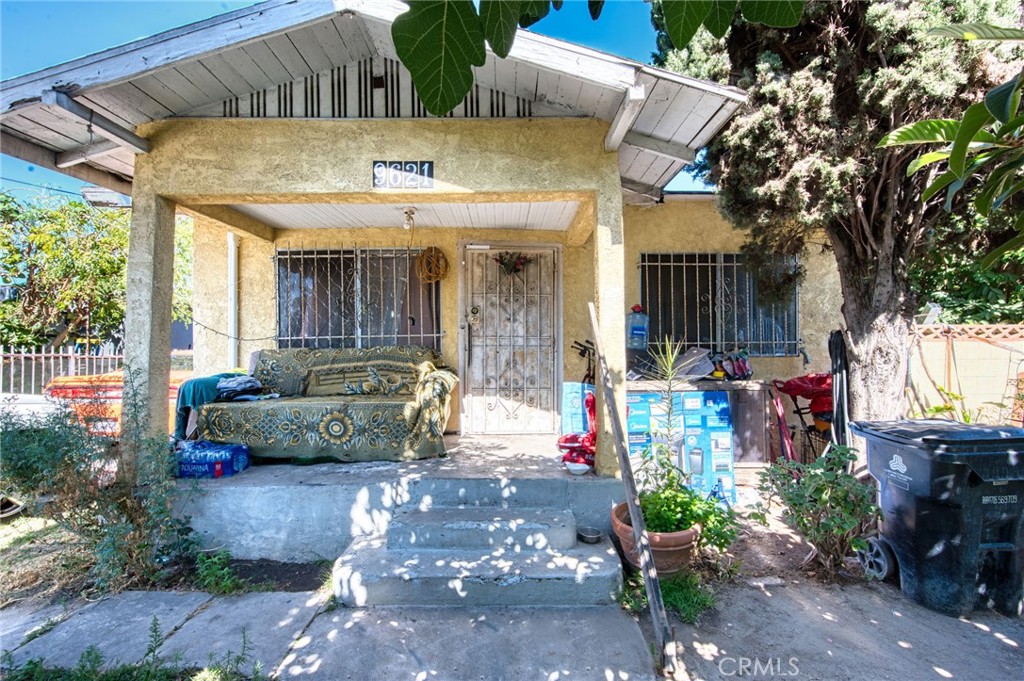 9621 Defiance Avenue, Los Angeles, CA 90002 — photo 1