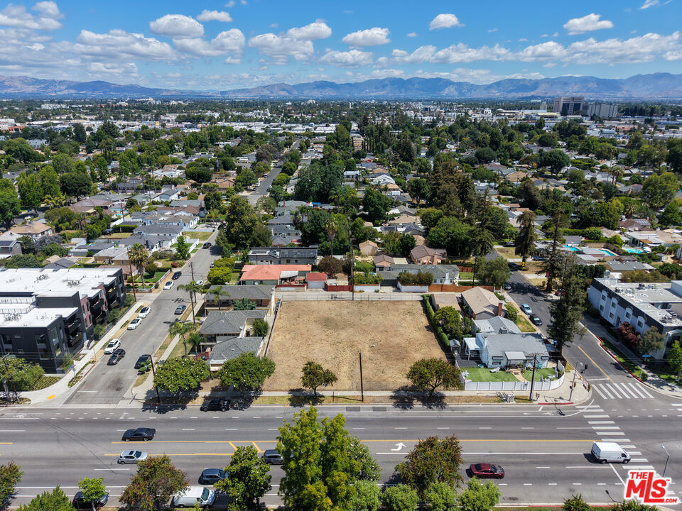 14715 Burbank Boulevard, Los Angeles, CA 91411 — photo 1