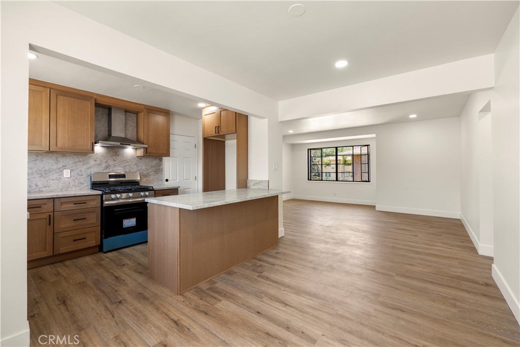 4072 Hillcrest Drive C, Los Angeles, CA 90008 — photo 1