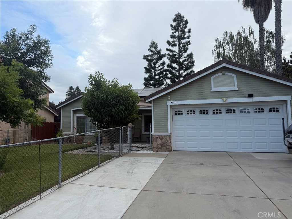 7050 Prestwick, Riverbank, CA 95367 — photo 1