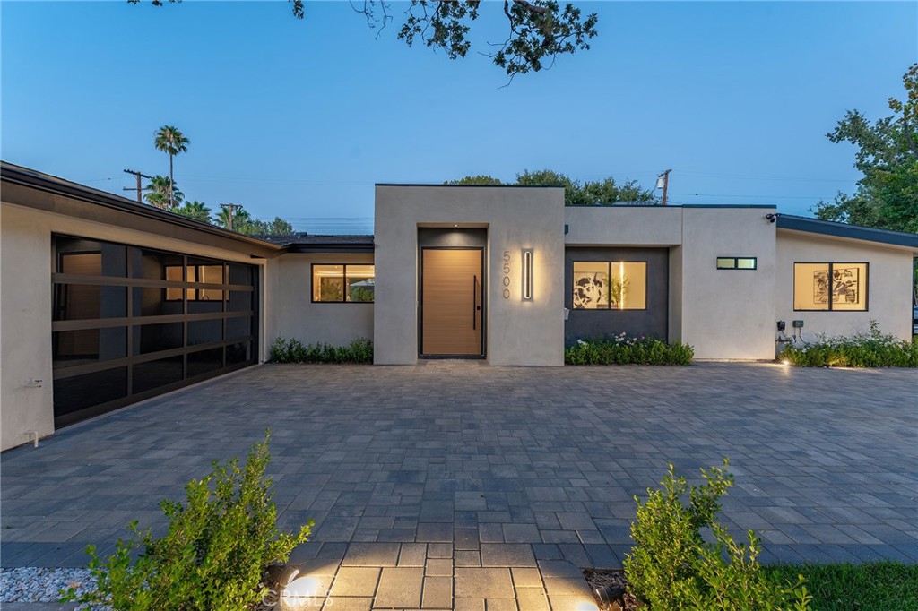 5500 Fenwood, Woodland Hills, CA 91367 — photo 1