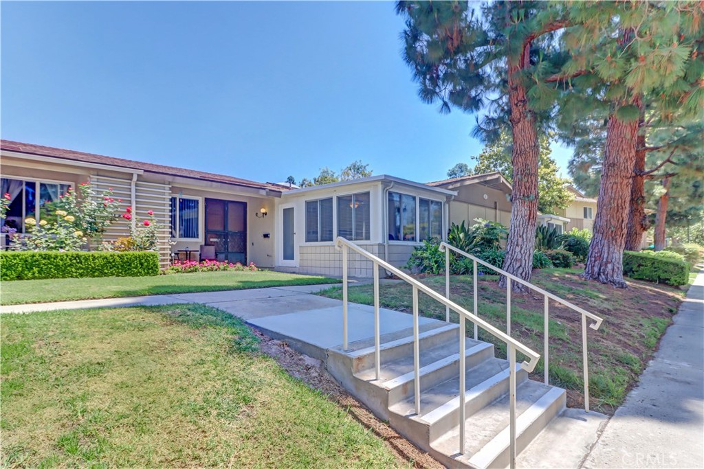 2 Via Castilla F, Laguna Woods, CA 92637 — photo 1