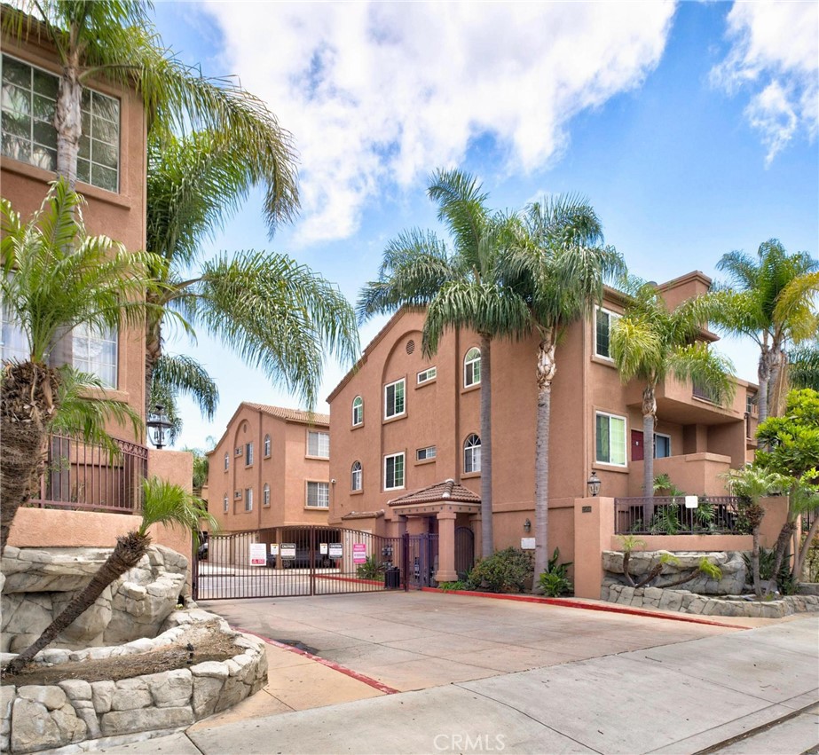 21846 S Vermont Ave 3, Torrance, CA 90502 — photo 1