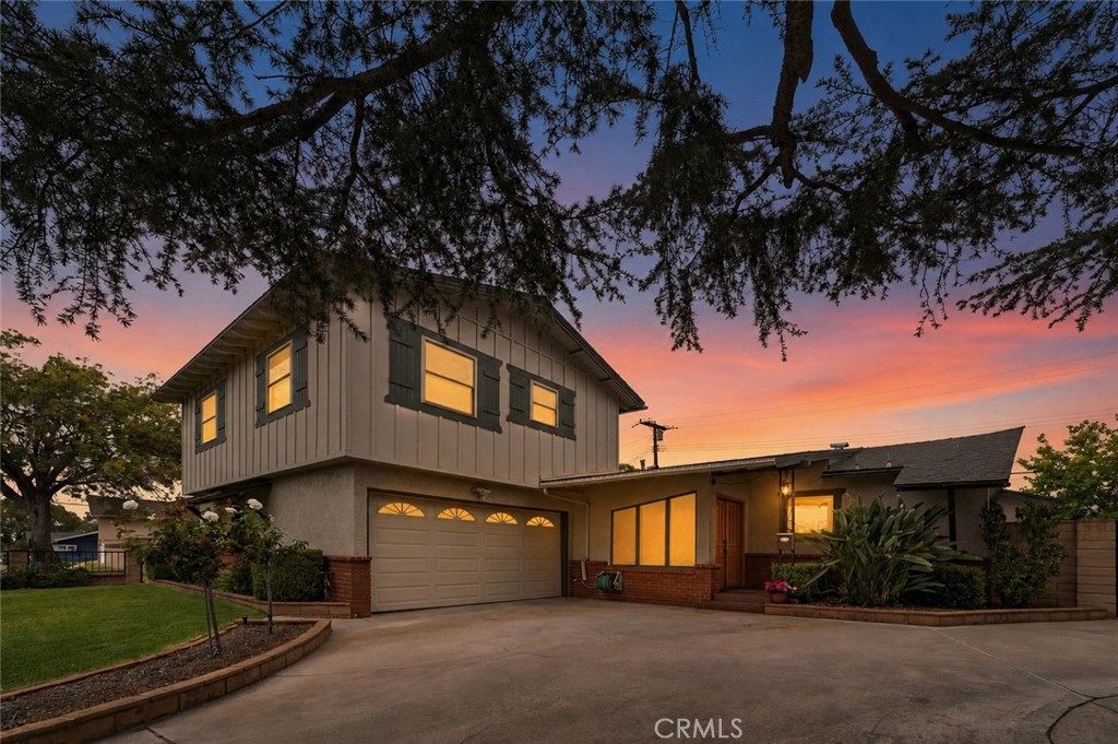 333 W Newburgh Street, Glendora, CA 91740 — photo 1