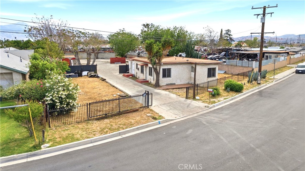 261 S Muscott, San Bernardino, CA 92410 — photo 1