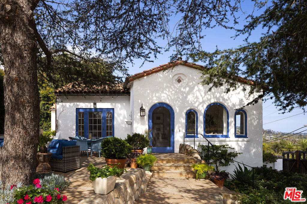 878 Paseo Ferrelo, Santa Barbara, CA 93103 — photo 1