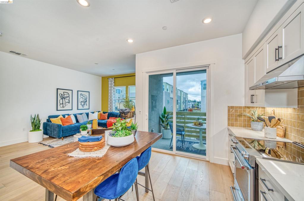 28929 Parkridge Loop 80, Hayward, CA 94544 — photo 1