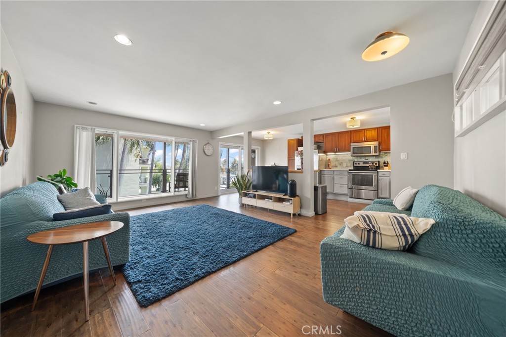 3819 East Livingston Drive 9, Long Beach, CA 90803 — photo 1