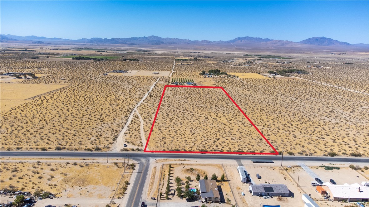 247 Old Woman Springs, Lucerne Valley, CA 92356 — photo 1
