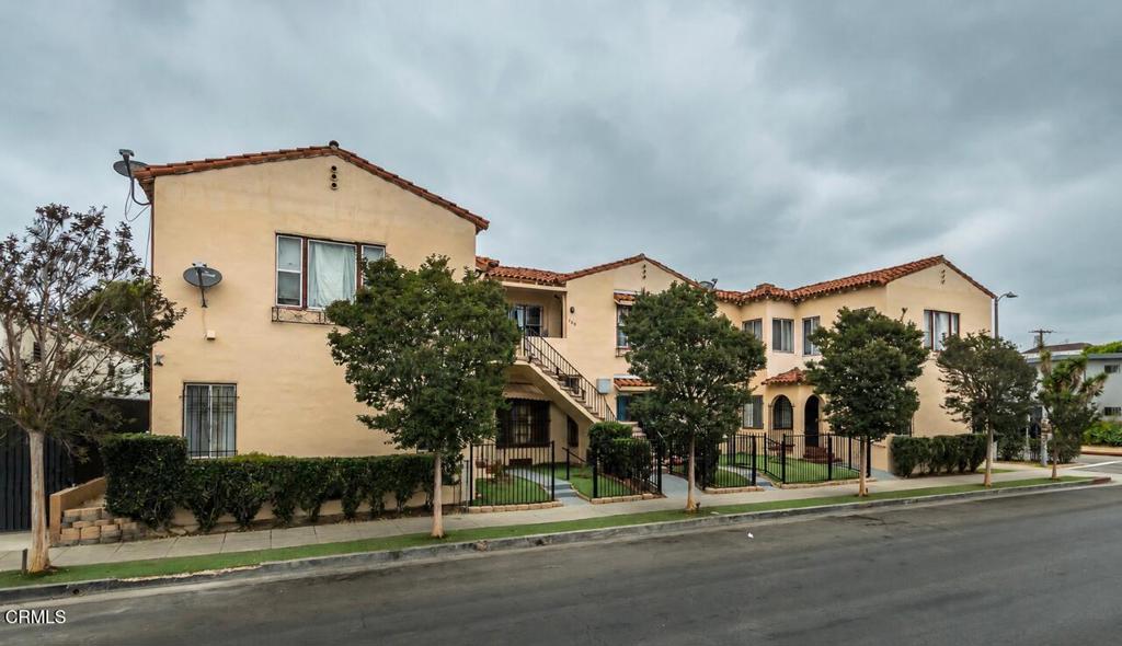 3201 W 21st Street, Los Angeles, CA 90018 — photo 1