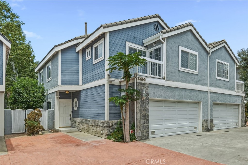 2455 Oneida Street A, Pasadena, CA 91107 — photo 1