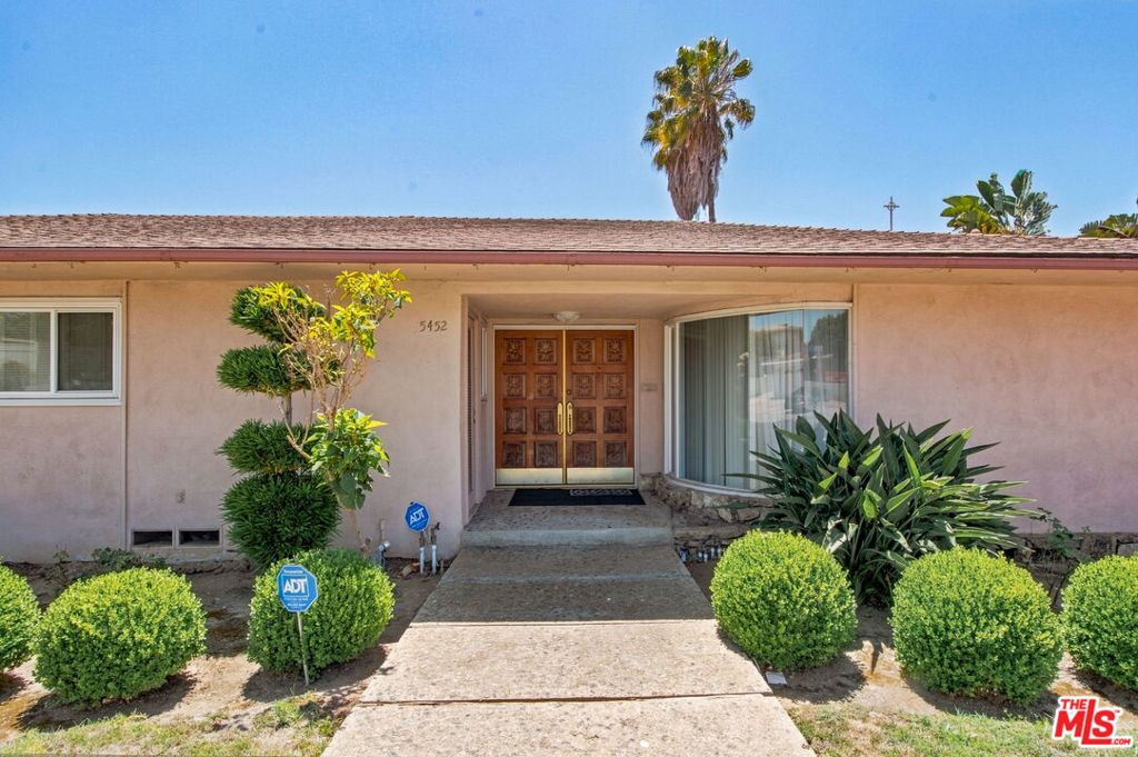 5452 W 57th Street, Los Angeles, CA 90056 — photo 1