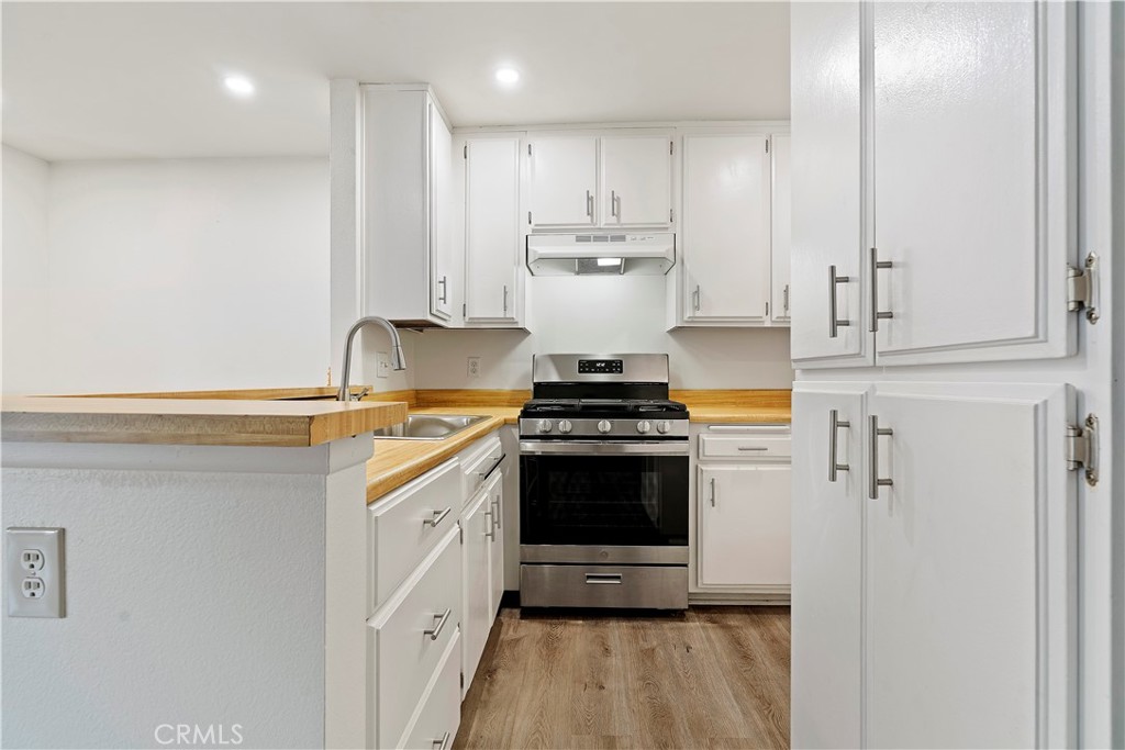 12330 Osborne St. 75, Pacoima, CA 91331 — photo 1
