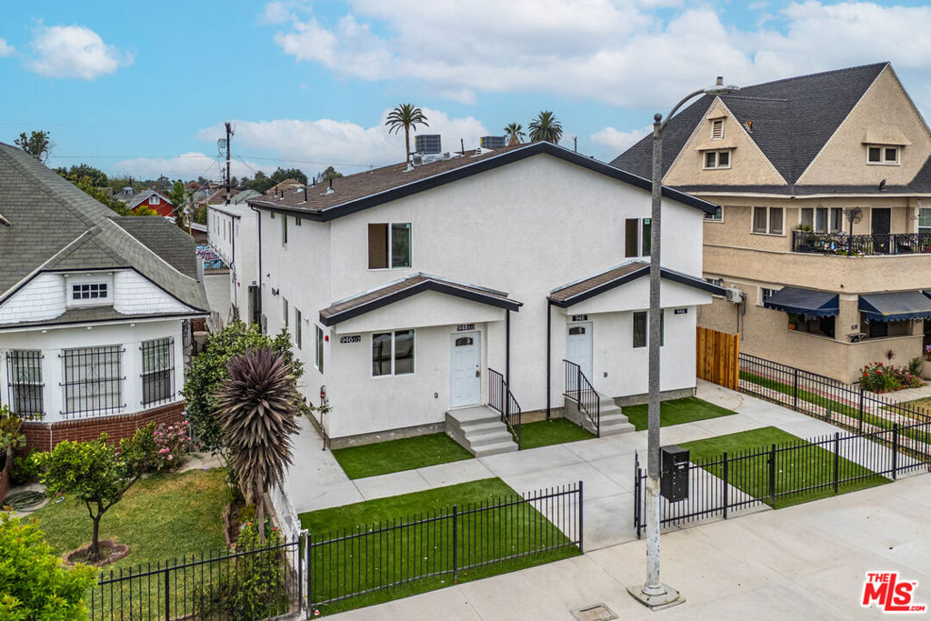 946 E 21st Street, Los Angeles, CA 90011 — photo 1
