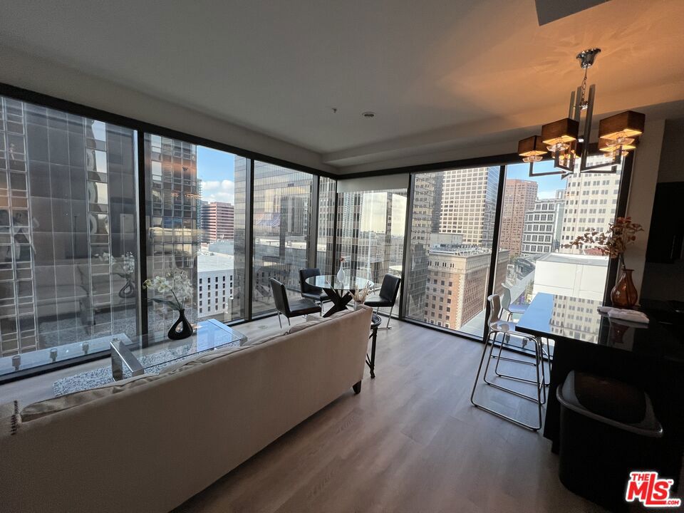 655 S Hope Street 1605, Los Angeles, CA 90017 — photo 1