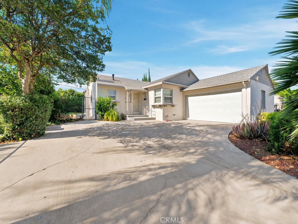20457 Schoolcraft Street, Winnetka, CA 91306 — photo 1