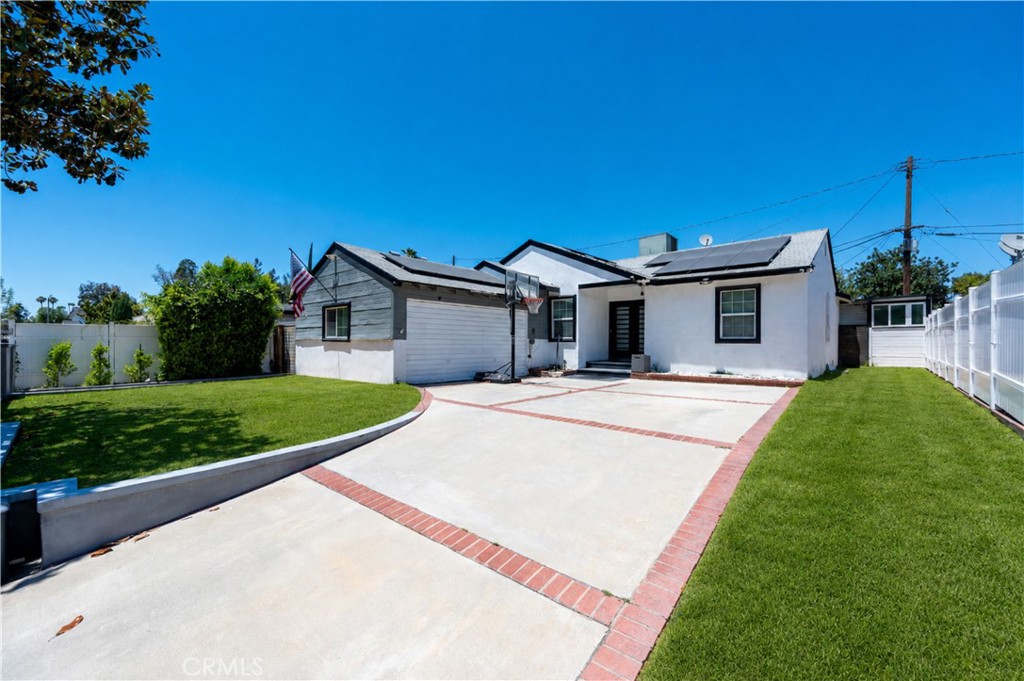 12521 Stagg Street, North Hollywood, CA 91605 — photo 1