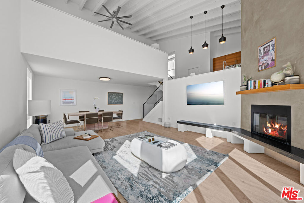 18 Privateer Street 3, Marina Del Rey, CA 90292 — photo 1