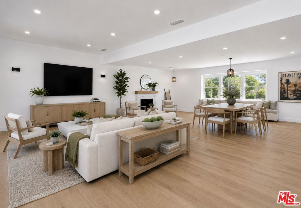 4955 Woodman Avenue, Sherman Oaks, CA 91423 — photo 1