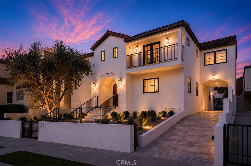 933 S Sycamore Avenue, Los Angeles, CA 90036 — photo 1