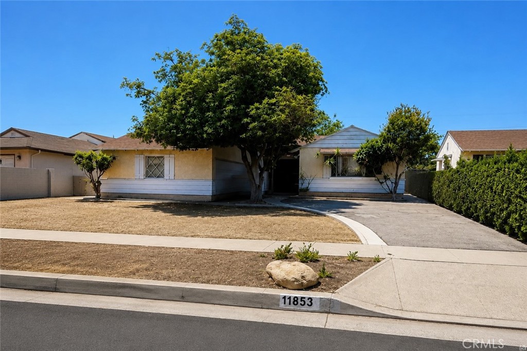 11853 Fellows, San Fernando, CA 91340 — photo 1