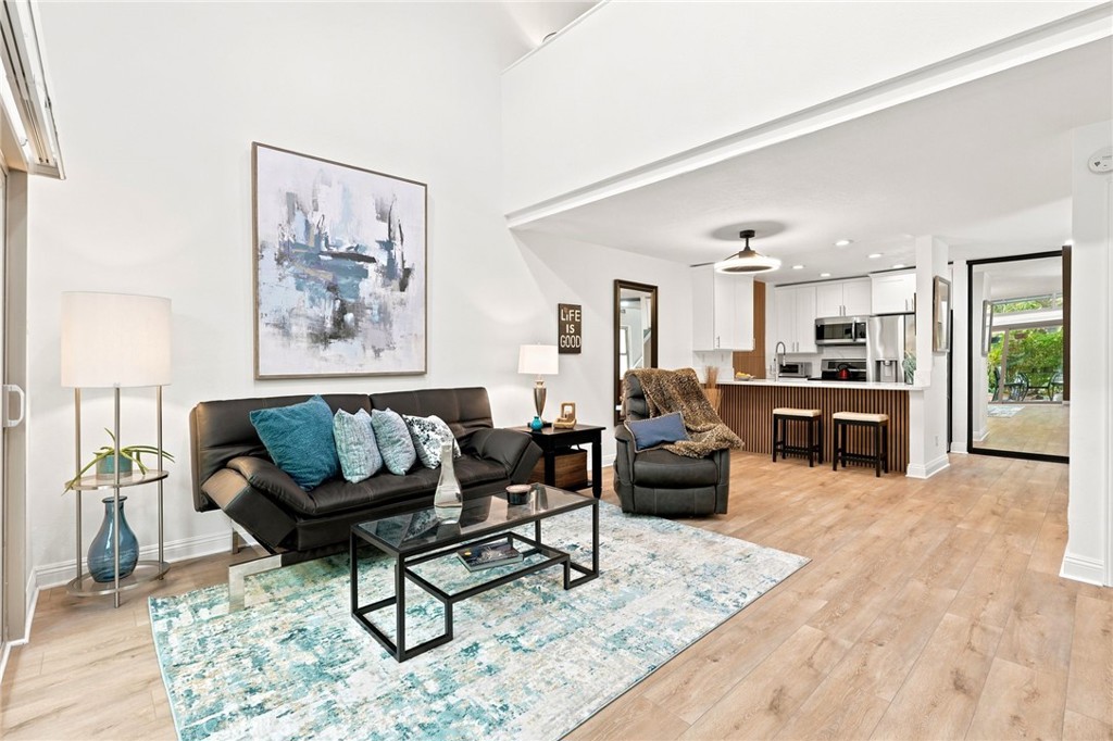 7890 E Spring Street 5L, Long Beach, CA 90815 — photo 1