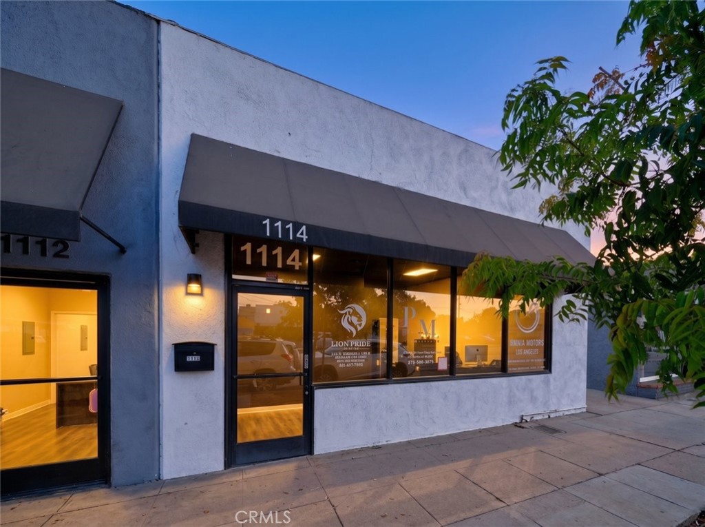 1114 W Magnolia Boulevard, Burbank, CA 91506 — photo 1