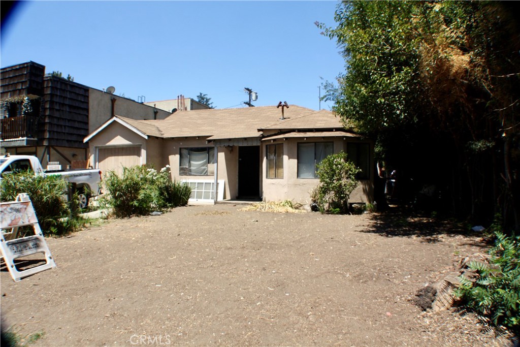 5739 Hazeltine Avenue, Van Nuys, CA 91401 — photo 1