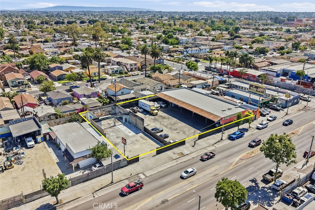 818 828 E Manchester Avenue, Los Angeles, CA 90001 — photo 1