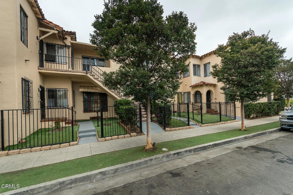 3201 W 21st Street, Los Angeles, CA 90018 — photo 1