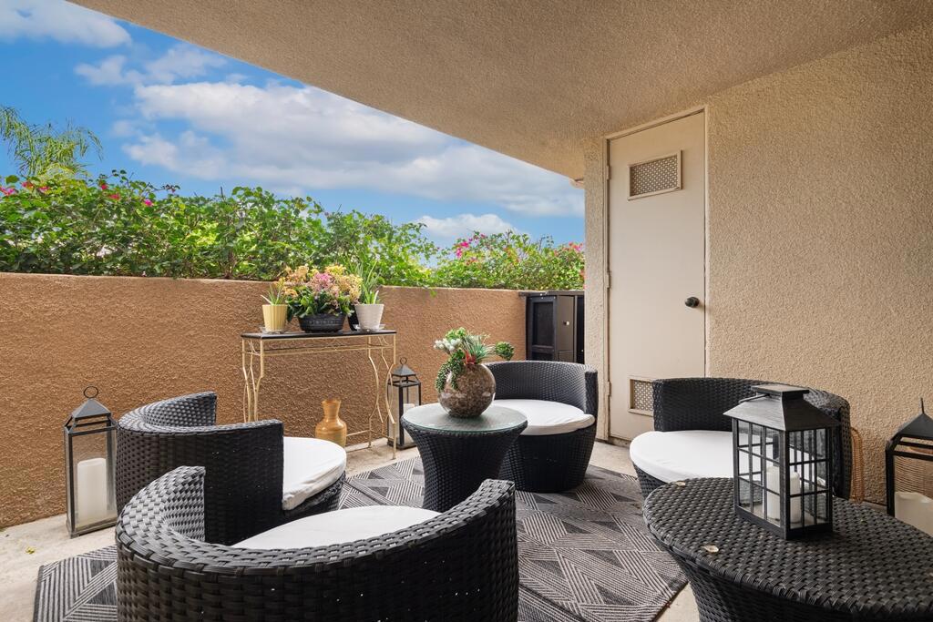 222 N Calle El Segundo 561, Palm Springs, CA 92262 — photo 1