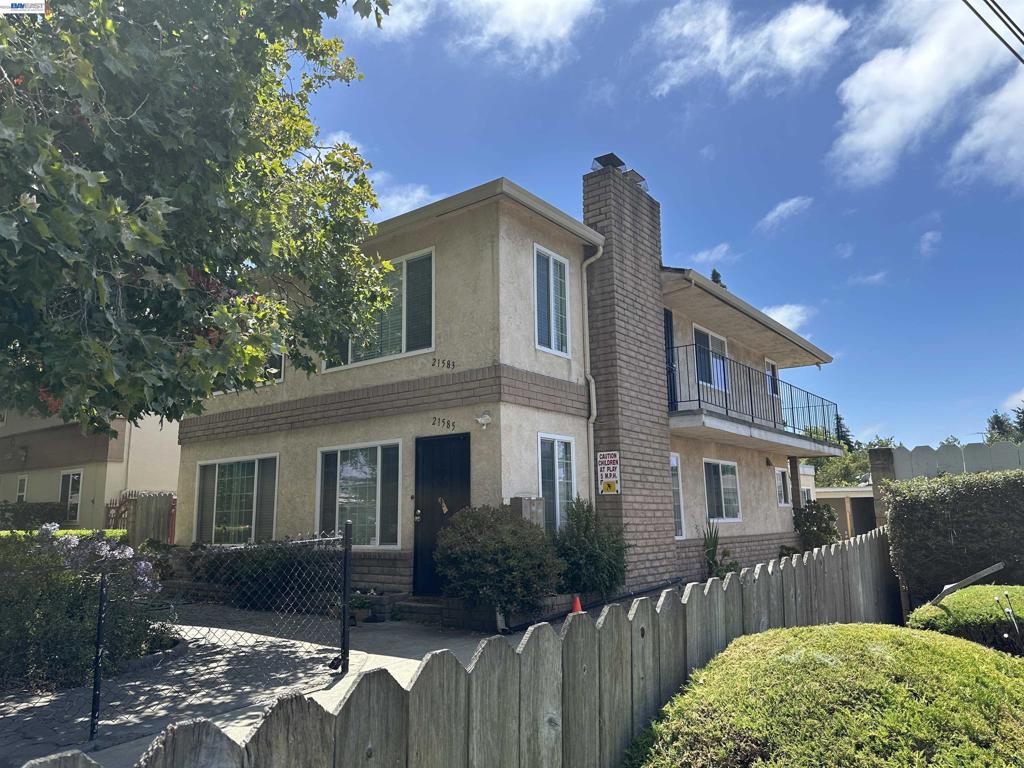 21585 Montgomery St, Hayward, CA 94541 — photo 1