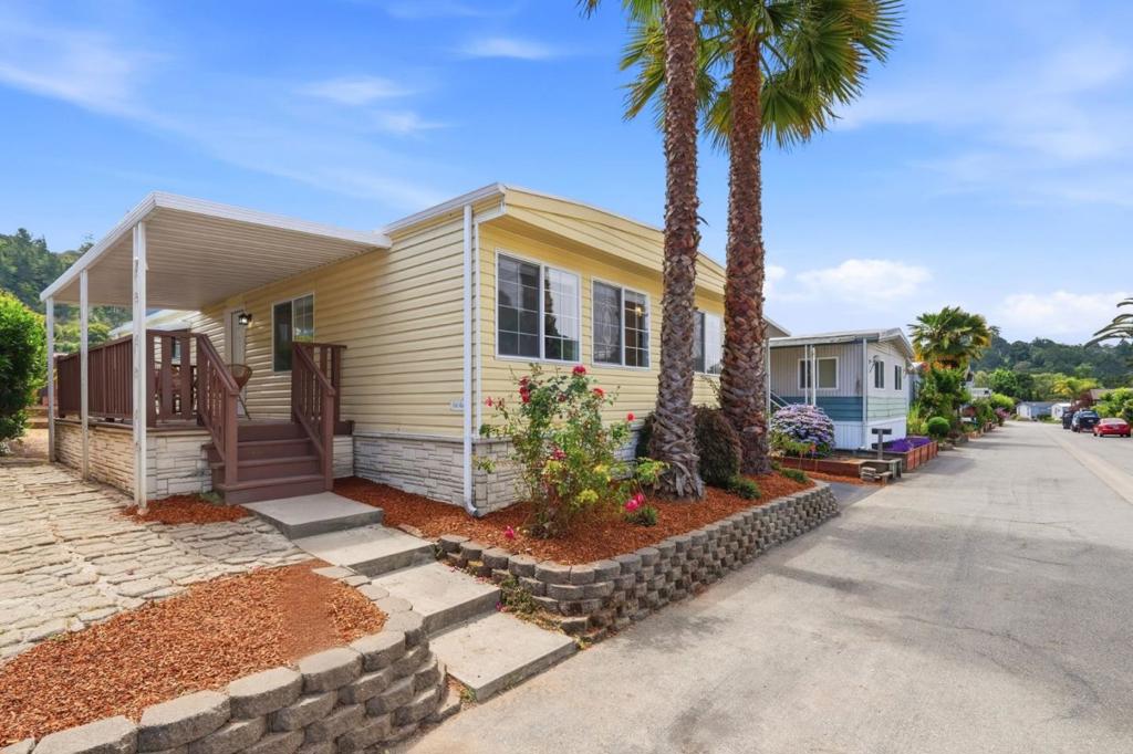 28 Eugenia Avenue 28, Aptos, CA 95003 — photo 1