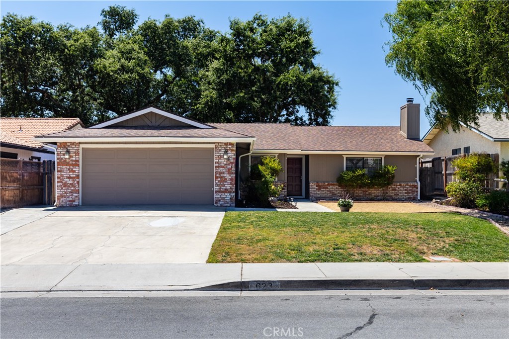623 Nickerson, Paso Robles, CA 93446 — photo 1