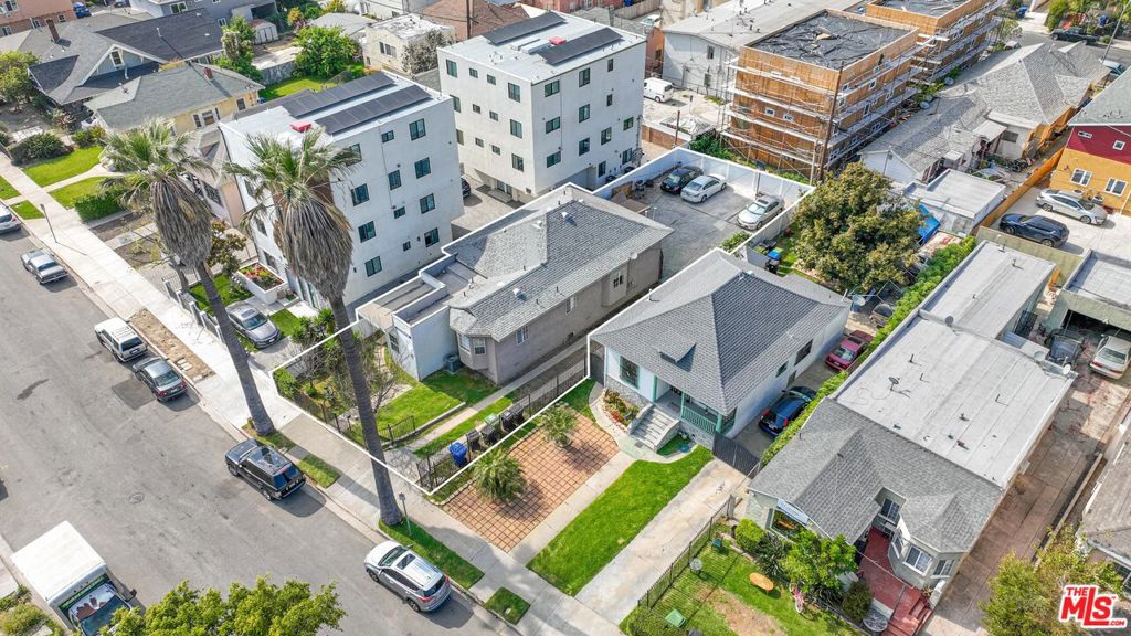 1293 W 36th Street, Los Angeles, CA 90007 — photo 1