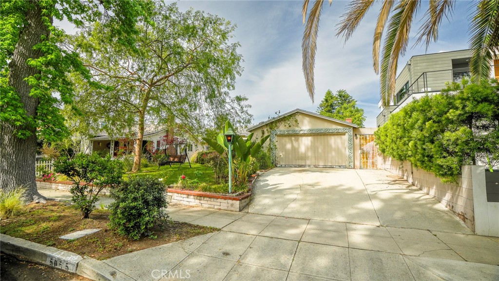 5055 Willowcrest, North Hollywood, CA 91601 — photo 1