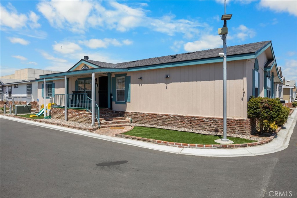 19127 Pioneer Boulevard 63, Artesia, CA 90701 — photo 1