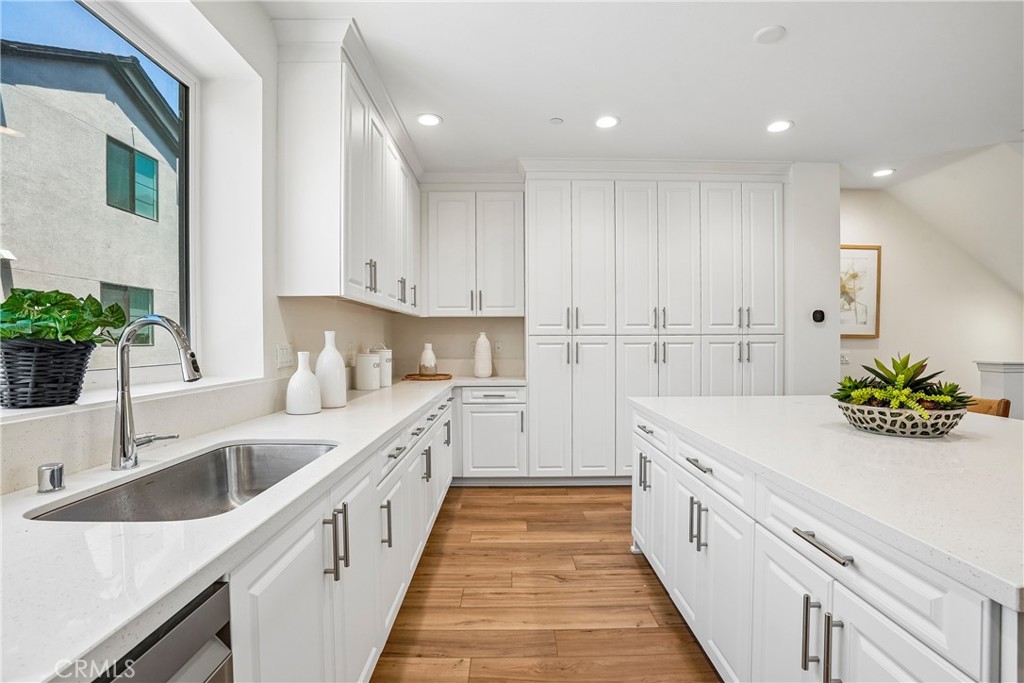 5876 Linden Ave Avenue 6, Long Beach, CA 90805 — photo 1