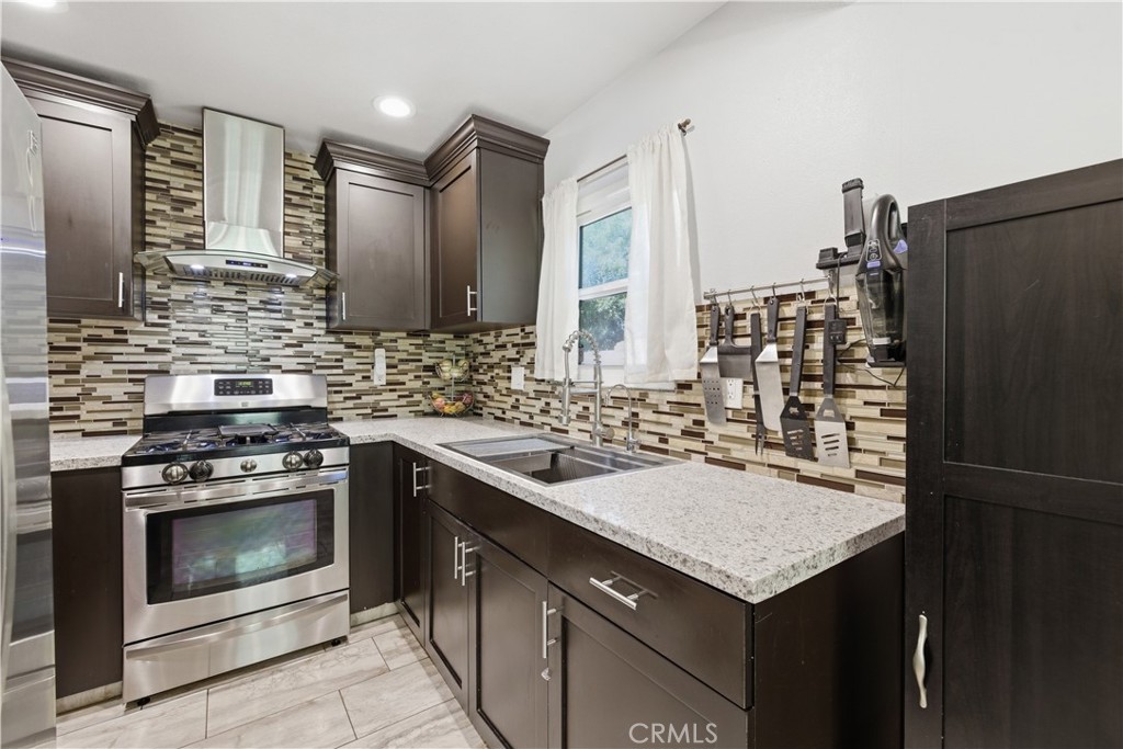 5577 Pioneer Boulevard 9, Whittier, CA 90601 — photo 1