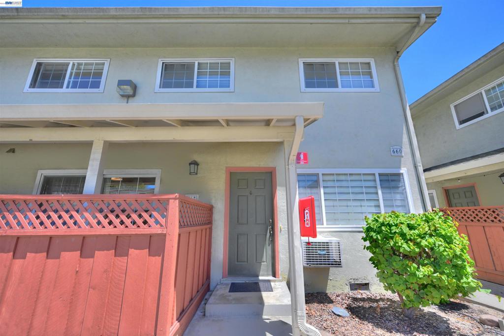 660 Fargo Ave 6, San Leandro, CA 94579 — photo 1