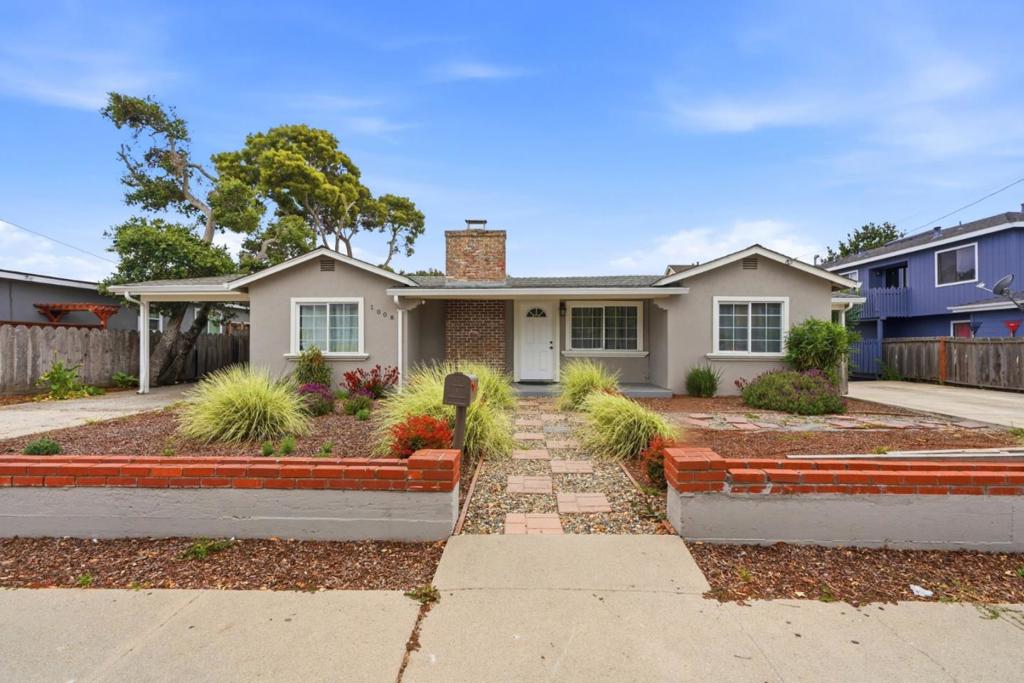 1008 Hamilton Avenue, Seaside, CA 93955 — photo 1