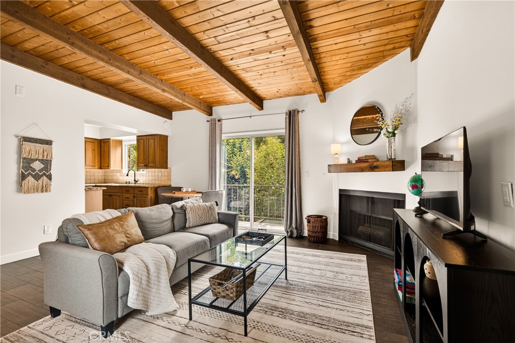 4230 Whitsett Avenue 6, Studio City, CA 91604 — photo 1