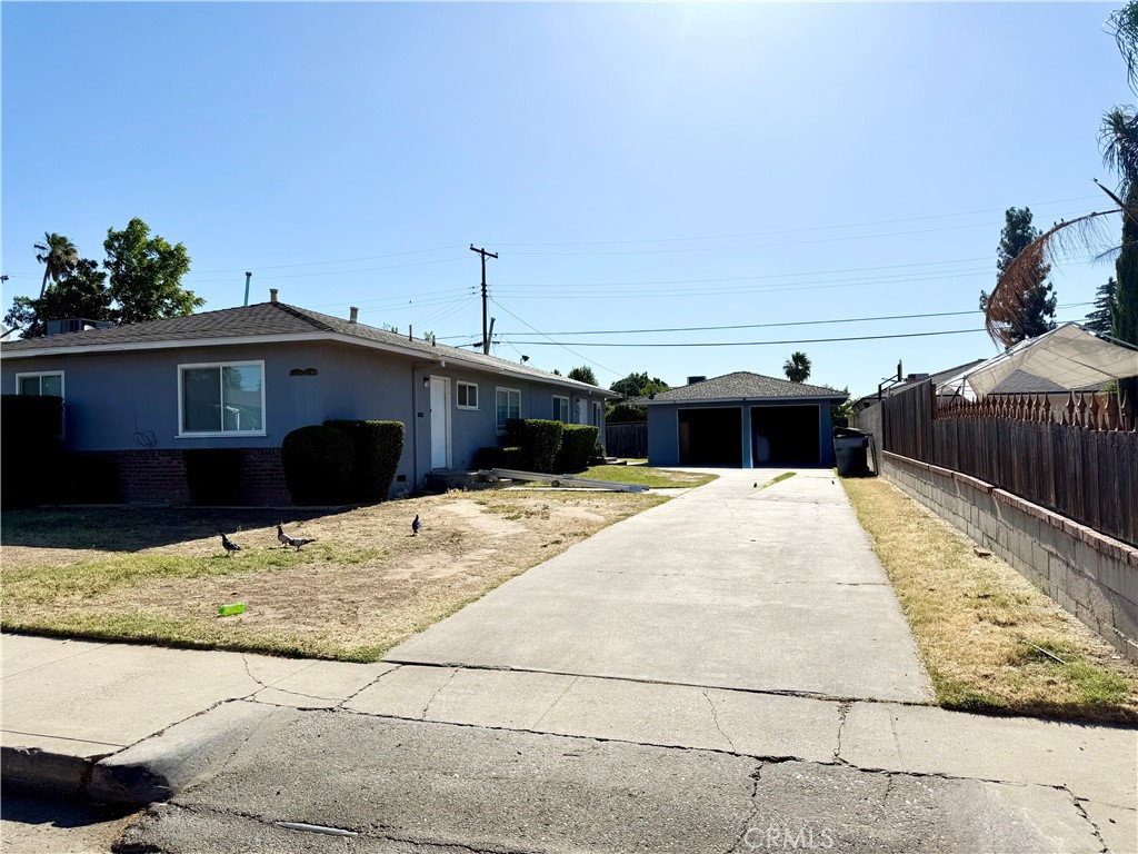 2104 Mayfair W, Fresno, CA 93703 — photo 1