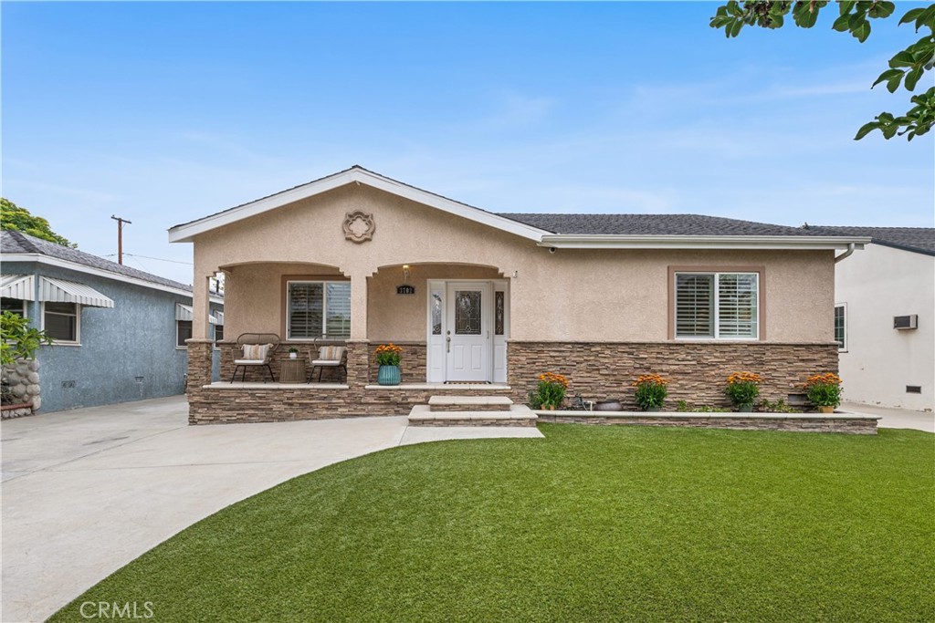 3702 Petaluma, Long Beach, CA 90808 — photo 1