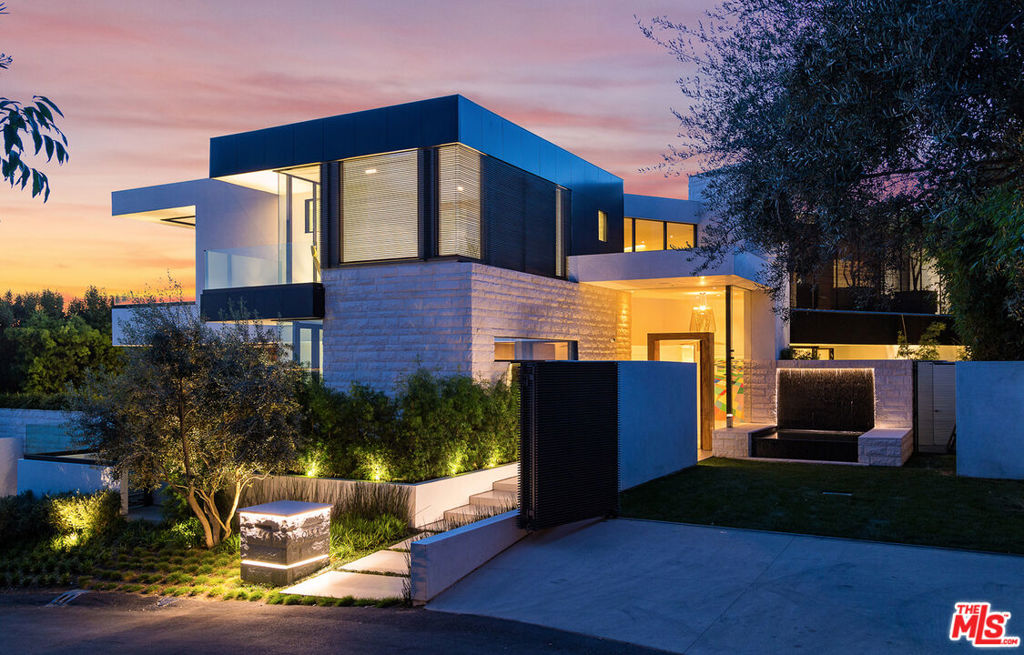 9133 Oriole Way, Los Angeles, CA 90069 — photo 1