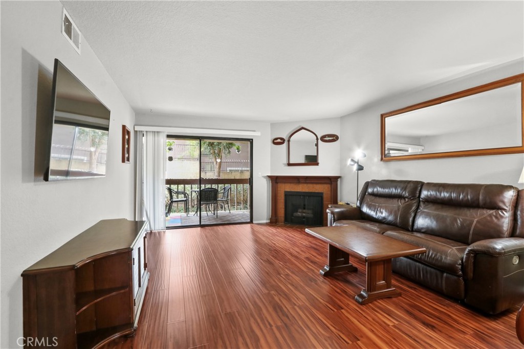 2101 E 21st 102, Signal Hill, CA 90755 — photo 1