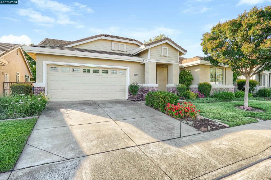 287 Mandarin Cir, Vacaville, CA 95687 — photo 1